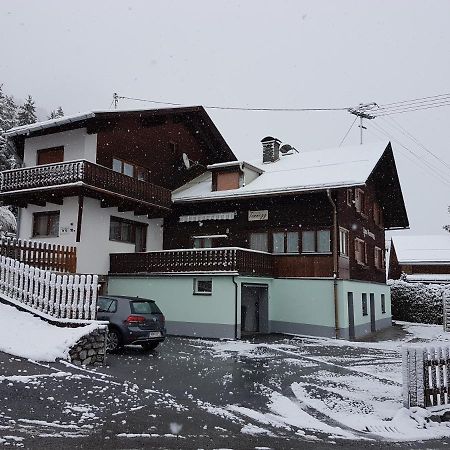 Haus Tannegg Bed & Breakfast Петной ам Арлберг Екстериор снимка