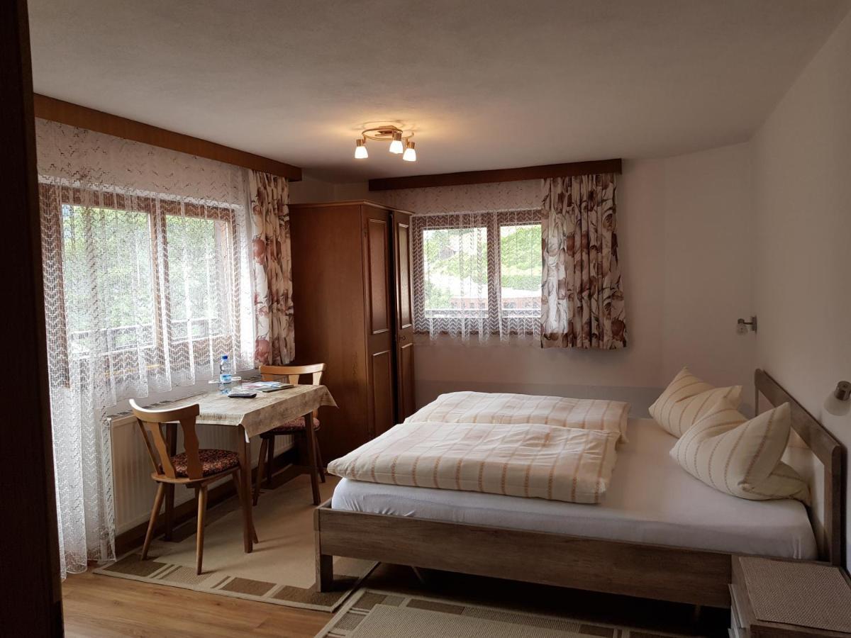 Haus Tannegg Bed & Breakfast Петной ам Арлберг Екстериор снимка