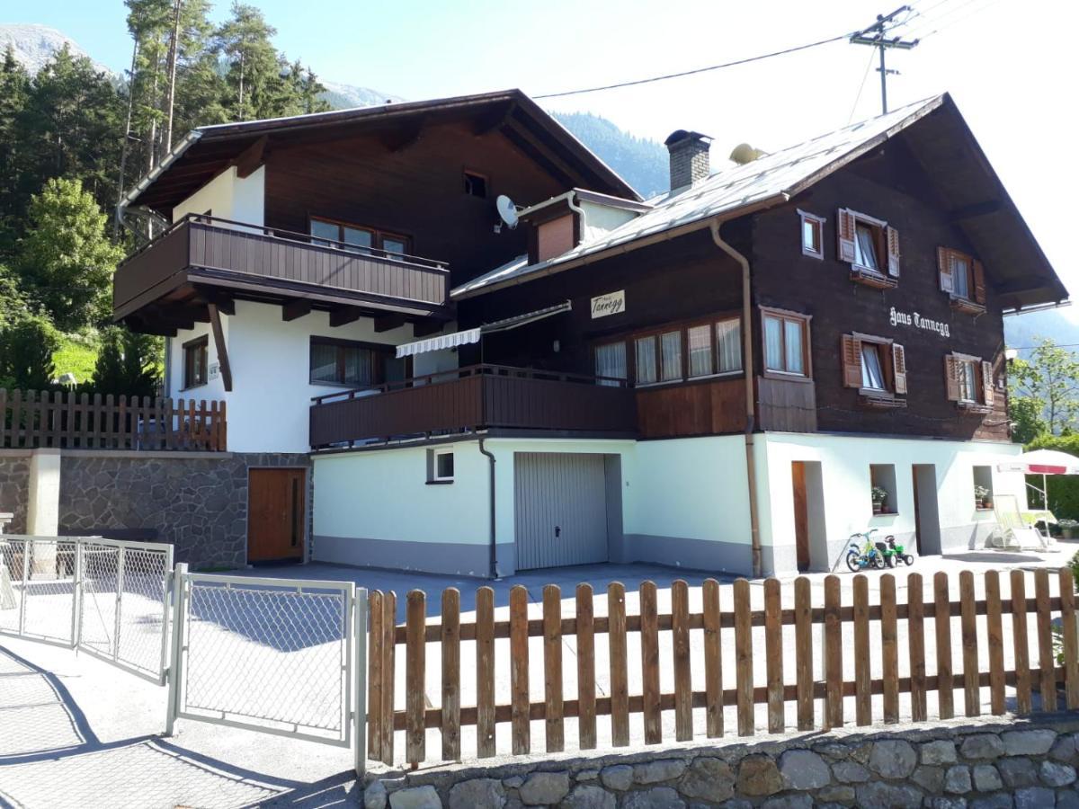 Haus Tannegg Bed & Breakfast Петной ам Арлберг Екстериор снимка